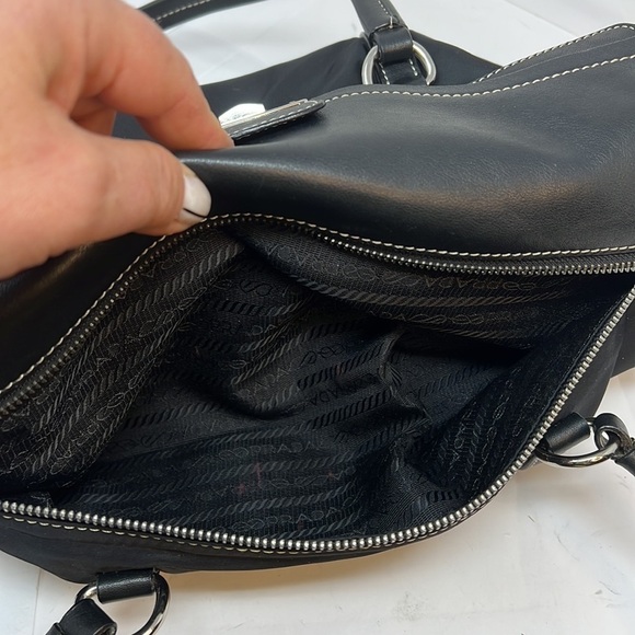 Prada Black Tessuto Nylon Cervo Leather Antic Easy Flap Shoulder Bag - Picture 16 of 16